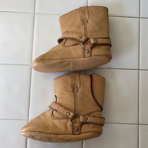 Frye crib boots size 4M